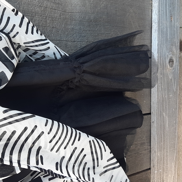 Women's Printed LIMITED Edition Dress Size 8 - Picture 4 of 7